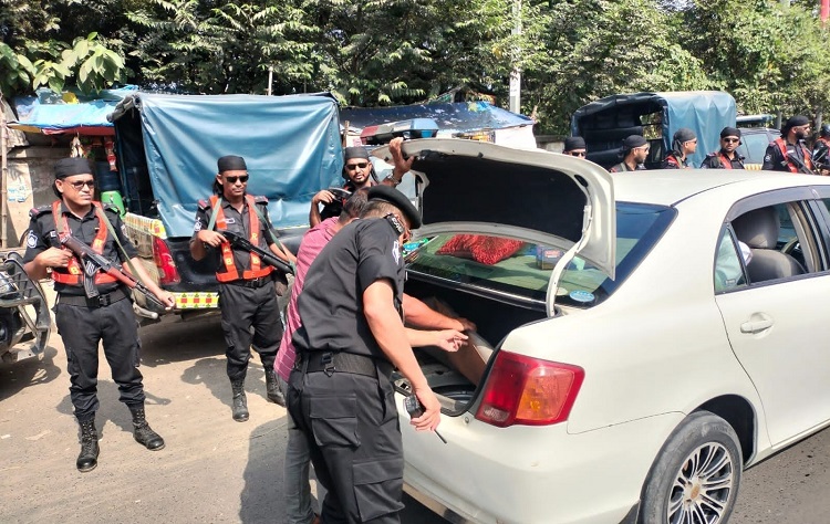 ঢাকায় দেড় হাজারের বেশি র‌্যাব মোতায়েন