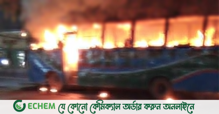 অবরোধের আগের রাতে ঢাকায় ৩ বাসে আগুন