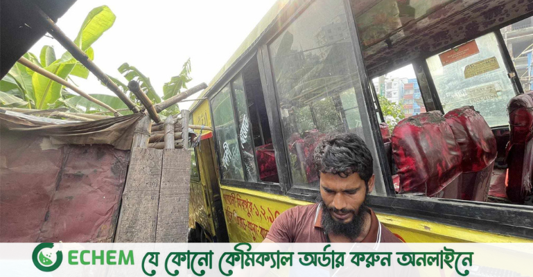 বনশ্রীতে বাসে পেট্রোল বোমা, দগ্ধ ১