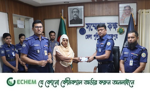 পিরোজপুরে চুরি যাওয়া ৩৫টি মোবাইল ফোন উদ্ধার করে ফেরত দিল পুলিশ