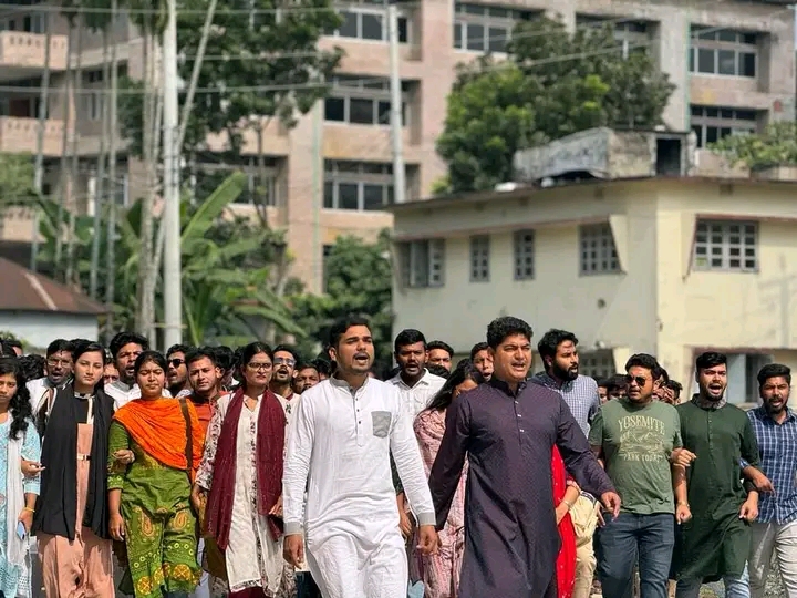 মাভাবিপ্রবিতে ছাত্রলীগের মিছিল ও বিক্ষোভ সমাবেশ