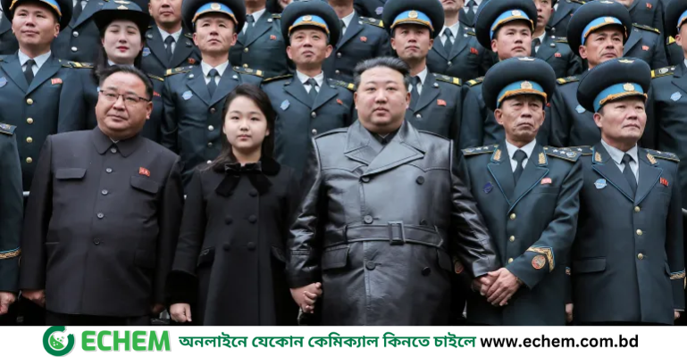 বিজ্ঞানীদের সাথে নতুন ‘মহাকাশ শক্তি’ যুগ উদযাপন করেছে  কিম জং উন