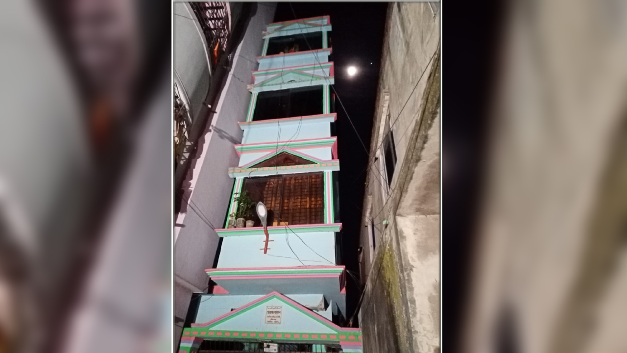 সরানো হলো চট্টগ্রামে হেলে পড়া ৬ তলা ভবনের বাসিন্দাদের