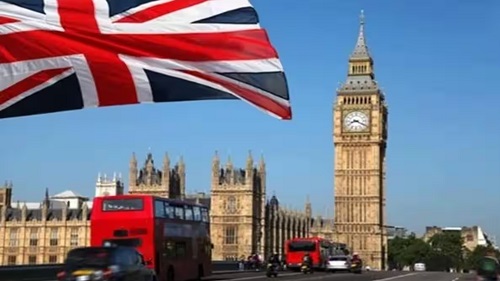 বিদেশি শিক্ষার্থী ও দক্ষ কর্মী প্রবেশ সীমিত করে নতুন ভিসানীতি ঘোষণা