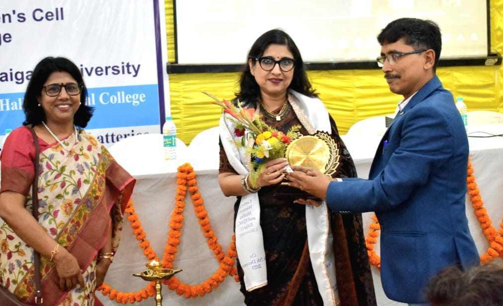 নারীর সমতা ও ন্যায্যতা নিশ্চিত জরুরি : জবি উপাচার্য