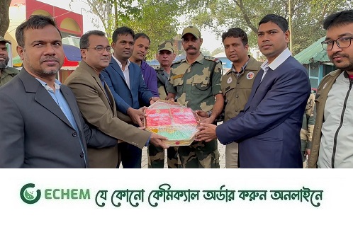 হিলি সীমান্তে বিজিবি ও বিএসএফ একে অপরকে মিষ্টি উপহার