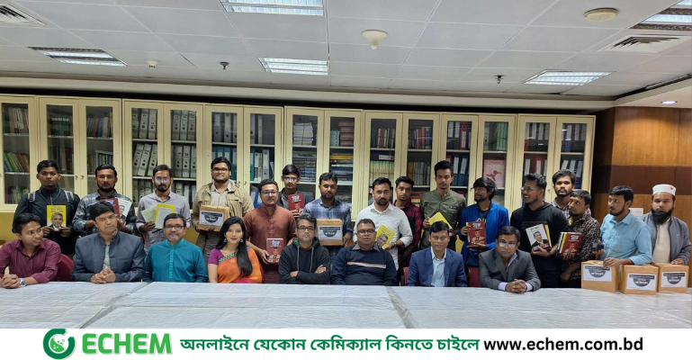 সারাদেশের সুবিধাবঞ্চিত ১৫টি পাঠাগারে ১ লাখ টাকার বই উপহার