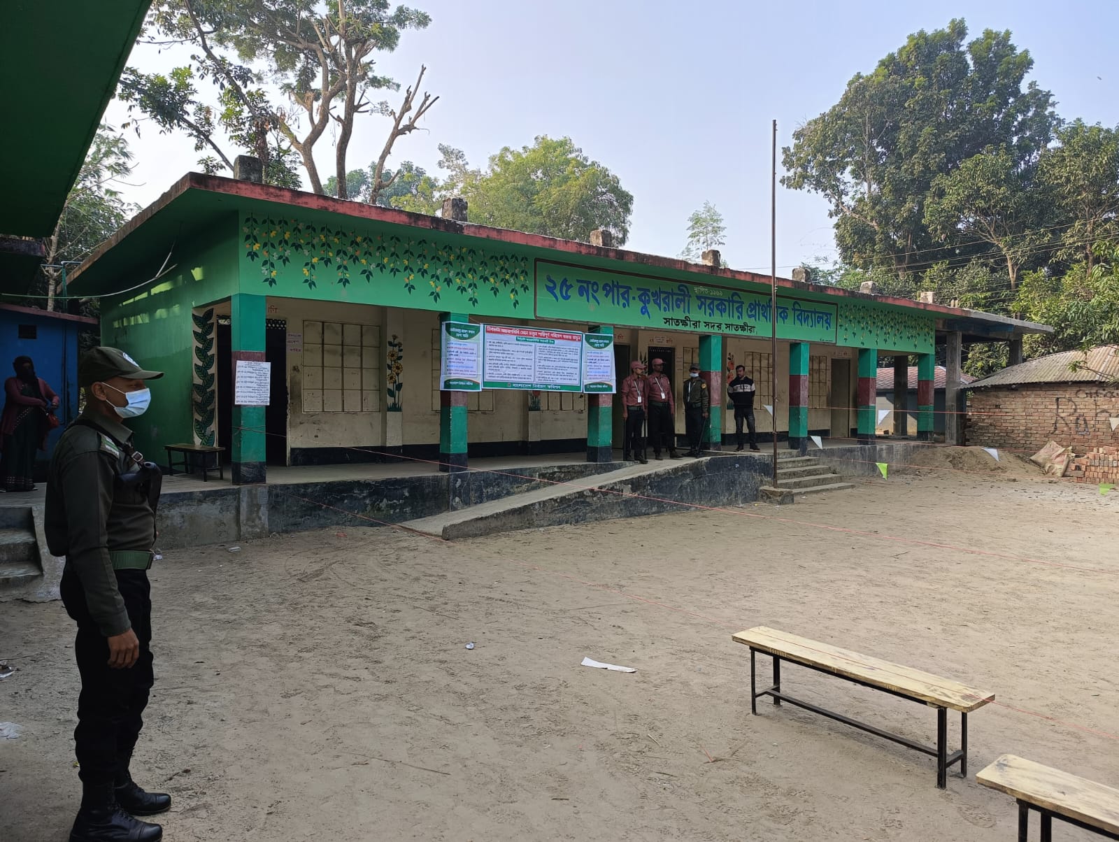 সাতক্ষীরার চারটি আসনে শান্তিপূর্ণভাবে ভোট গ্রহণ শেষ হয়েছে, চলছে গণনা