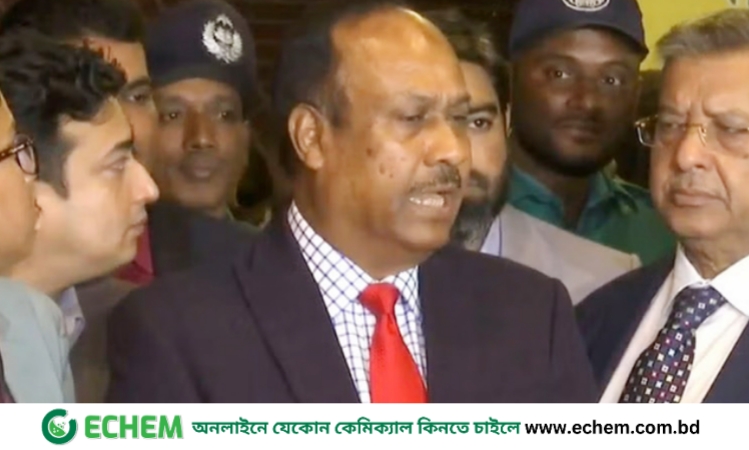 ‘সরকারের সমালোচনা করতে গ্রুপ লাগে না, আমরা একাই পারি’