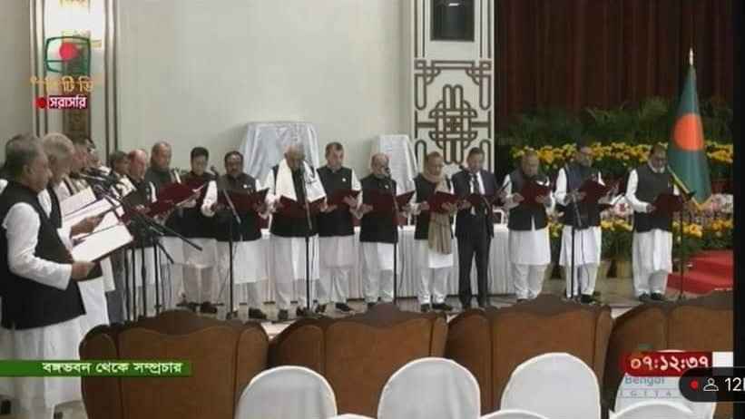 শপথ নিলেন ২৫ মন্ত্রী ও ১১ প্রতিমন্ত্রী
