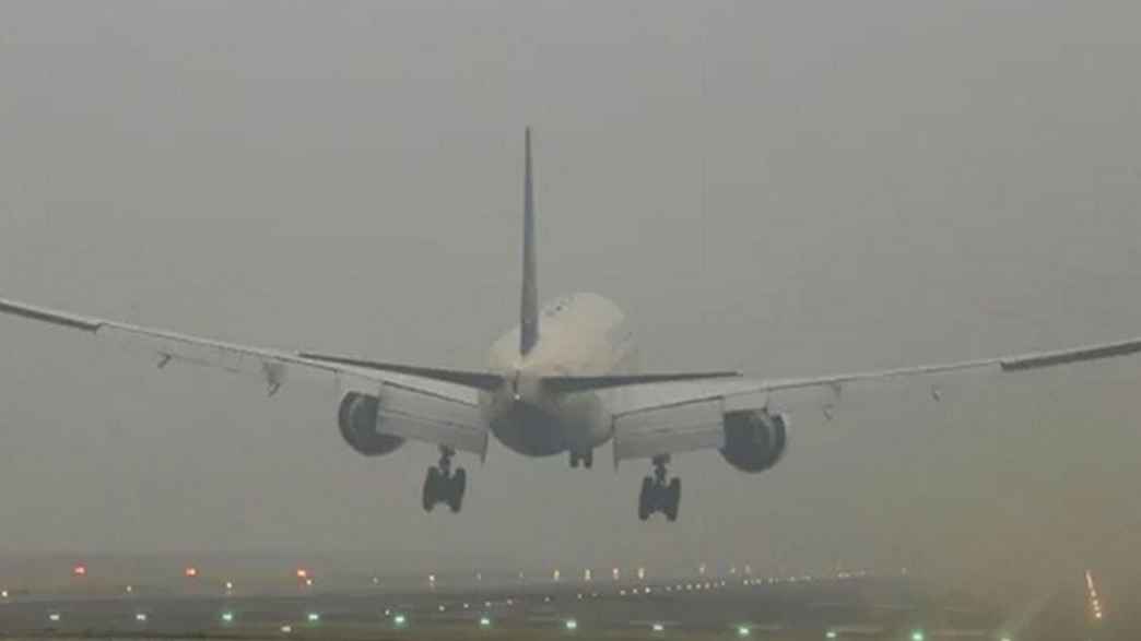 কুয়াশায় নামতে না পেরে ঢাকার ফ্লাইট গেল ভারতে