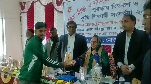 সংবর্ধনা ছাত্র-ছাত্রীদেরকে অনুপ্রেরণা ও উৎসাহ জোগায়- এমপি হাবিবুন নাহার