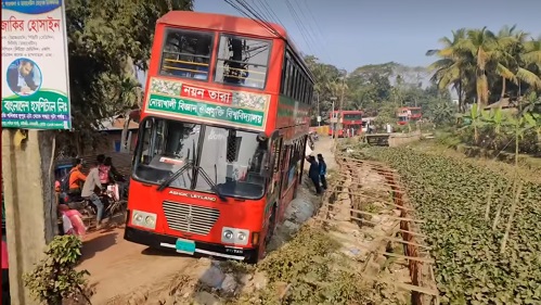 নোবিপ্রবির বাস দুর্ঘটনা, প্রাণে বাঁচলো শিক্ষার্থীরা
