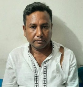 চাঁদার দাবীতে ব্যবসায়ীকে মারধর করে রক্তাক্ত জখম