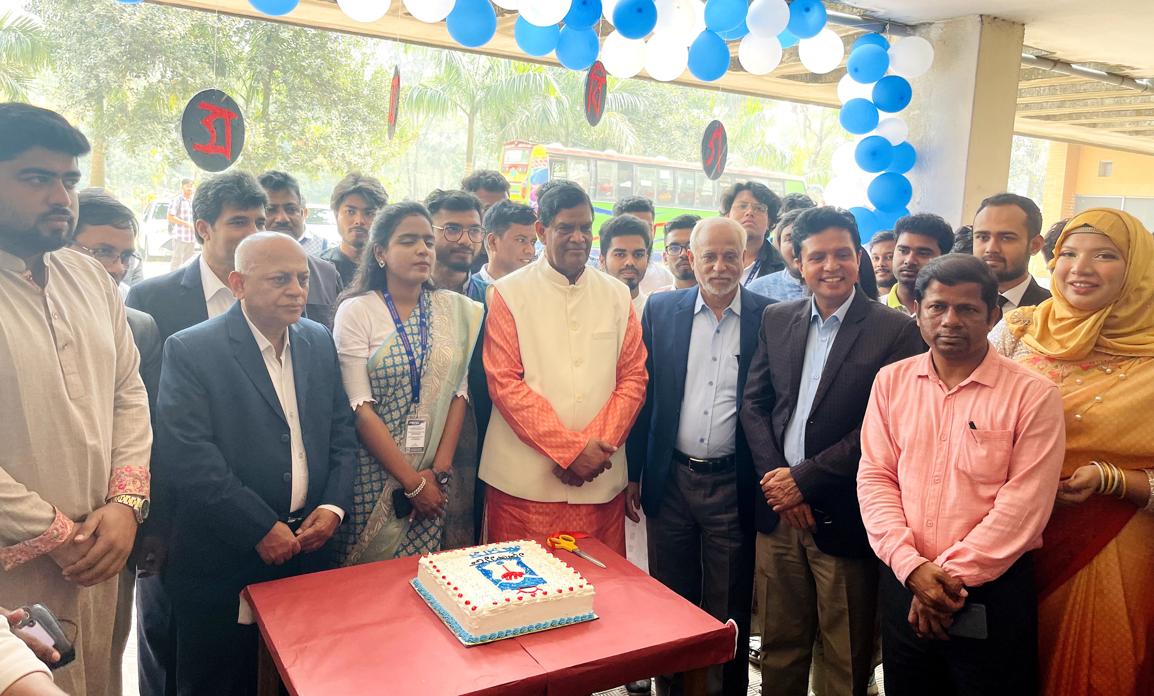 সাংবাদিকেরা সমাজের দর্পণ: বেনজির আহমদ