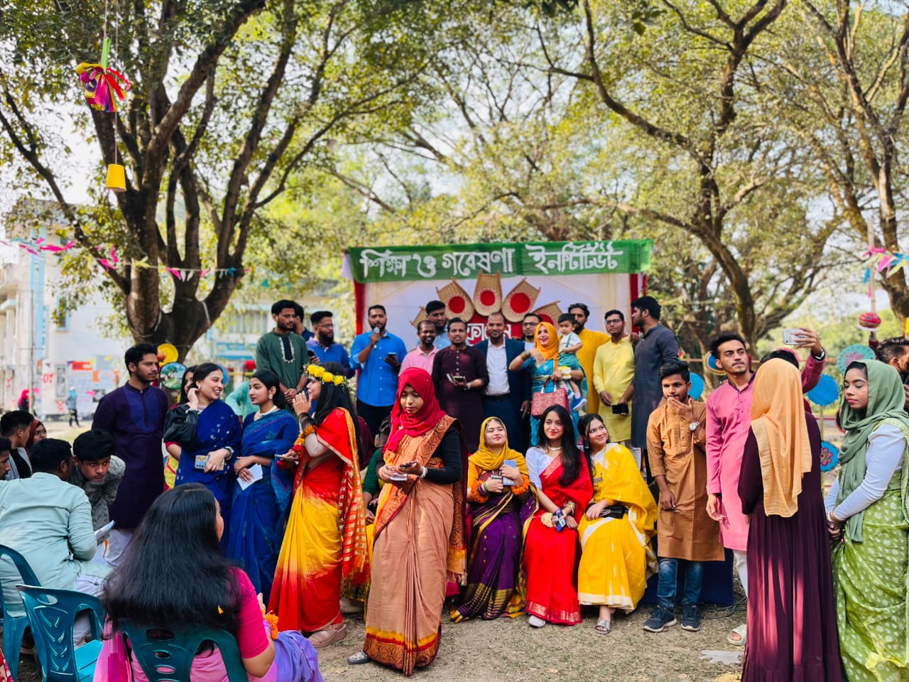 চবিতে 'বসন্ত উৎসব' ও 'ফাগুন সম্ভাষণ' উদযাপিত