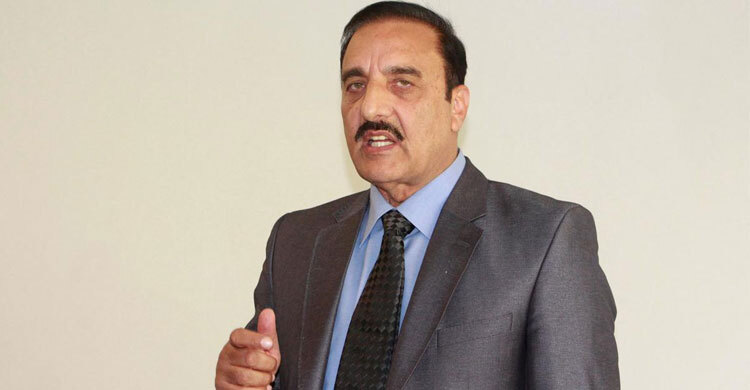 পাকিস্তানে পদত্যাগ করা সেই নির্বাচনী কর্মকর্তা আটক