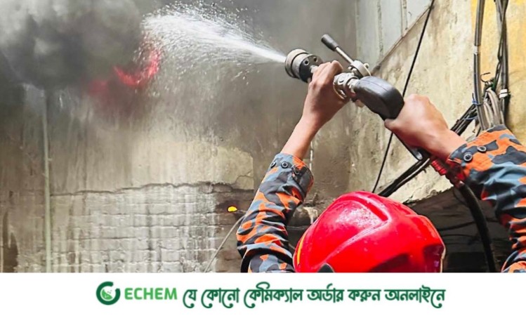 চকবাজারে জুতার কারখানায় আগুন