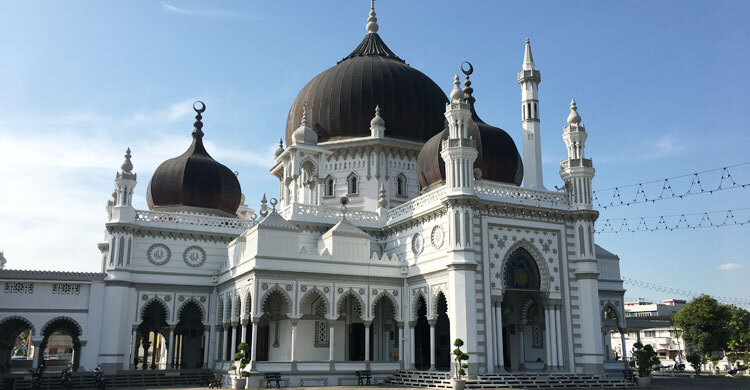 রহমতের দশকে প্রথম জুমা: দিনটি অধিক গুরুত্ব ও ফজিলতপূর্ণ