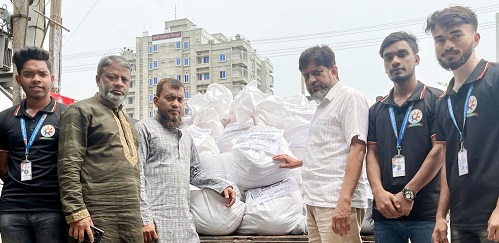 চৌদ্দগ্রামে সোনালী সমাজ ফাউন্ডেশনের উদ্যোগে ইফতার সামগ্রী বিতরণ
