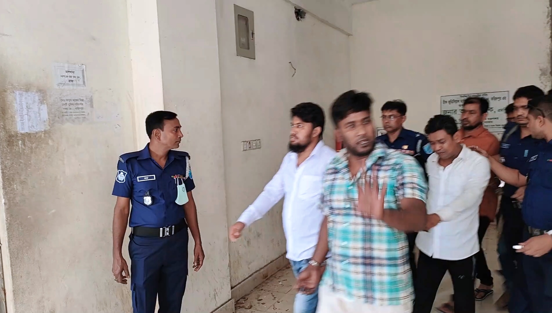 আলোচিত স্কুলছাত্র অন্তর হত্যা মামলা: ফরিদপুরে ৩ জনের ফাঁসি, ৩ জনের যাবজ্জীবন