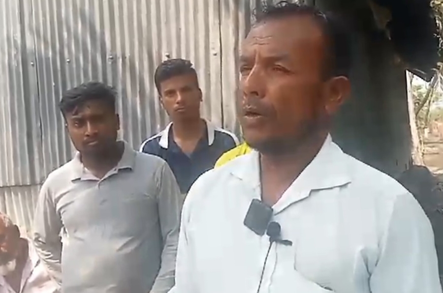 থানার ভেতরে আওয়ামী লীগ নেতাকে পেটানোর অভিযোগ ইউপি চেয়ারম্যানের বিরুদ্ধে