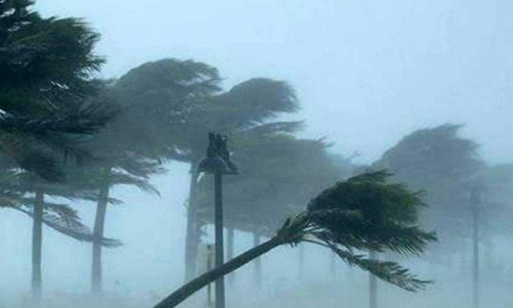 রাতেই ৬০ কিলোমিটার বেগে ঝড়ের আশঙ্কা