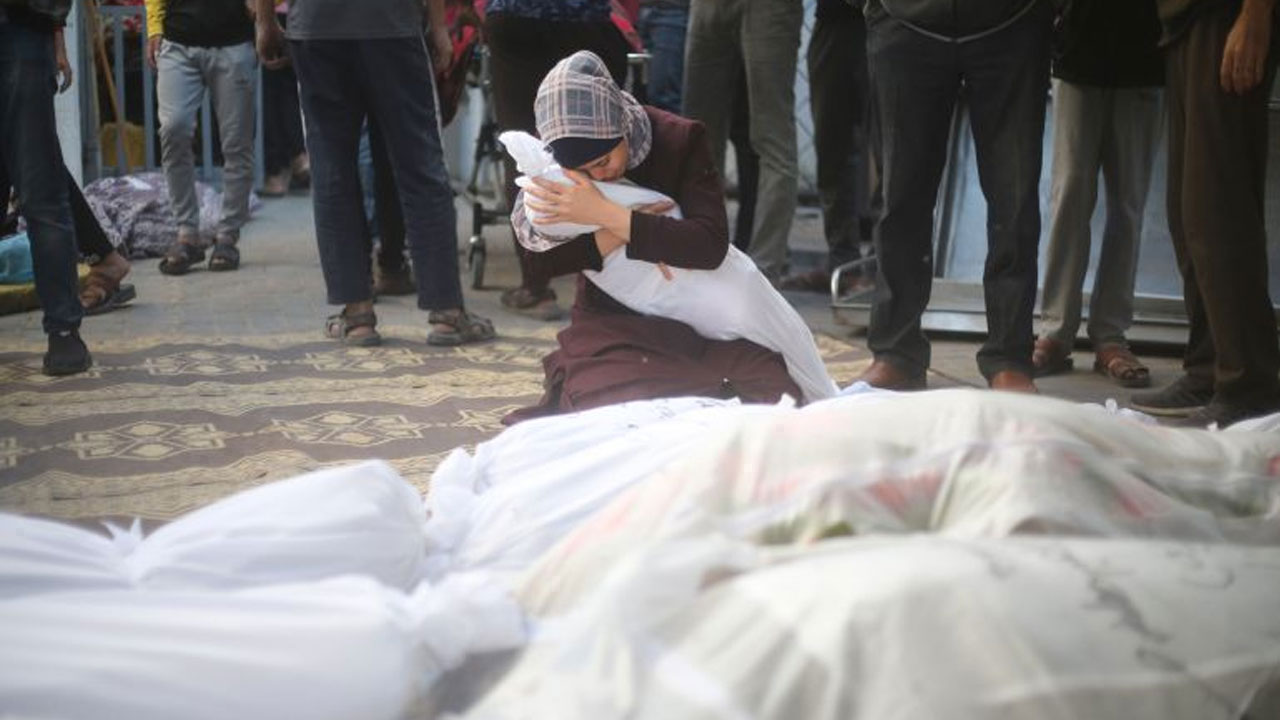 গাজায় ইসরায়েলি বর্বরতা চলছেই, নিহত আরও অর্ধশতাধিক