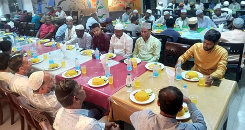 চৌদ্দগ্রাম বিশিষ্ট ব্যক্তিদের সম্মানে দোয়া ও ইফতার