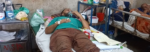 গোপালগঞ্জে হাসপাতালে প্রতিপক্ষের উপর হামলা: আহত ৩