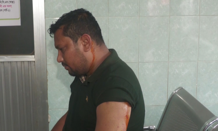 জামালপুরে কবরস্থানে সাবেক ছাত্রলীগ নেতার উপর হামলা