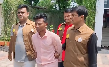 নরসিংদীতে পলাশে বৃদ্ধাকে গলা কেটে হত্যা, অভিযুক্ত গ্রেপ্তার