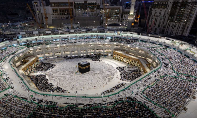 রমজানের শেষ দশদিন: মক্কা-মদিনায় ১০ লাখেরও বেশি মুসল্লি