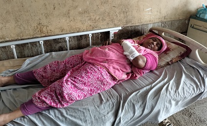 জামালপুরে পরিবারের উপর সন্ত্রাসী হামলা, ভাংচুর, গুরুতর আহত ৭