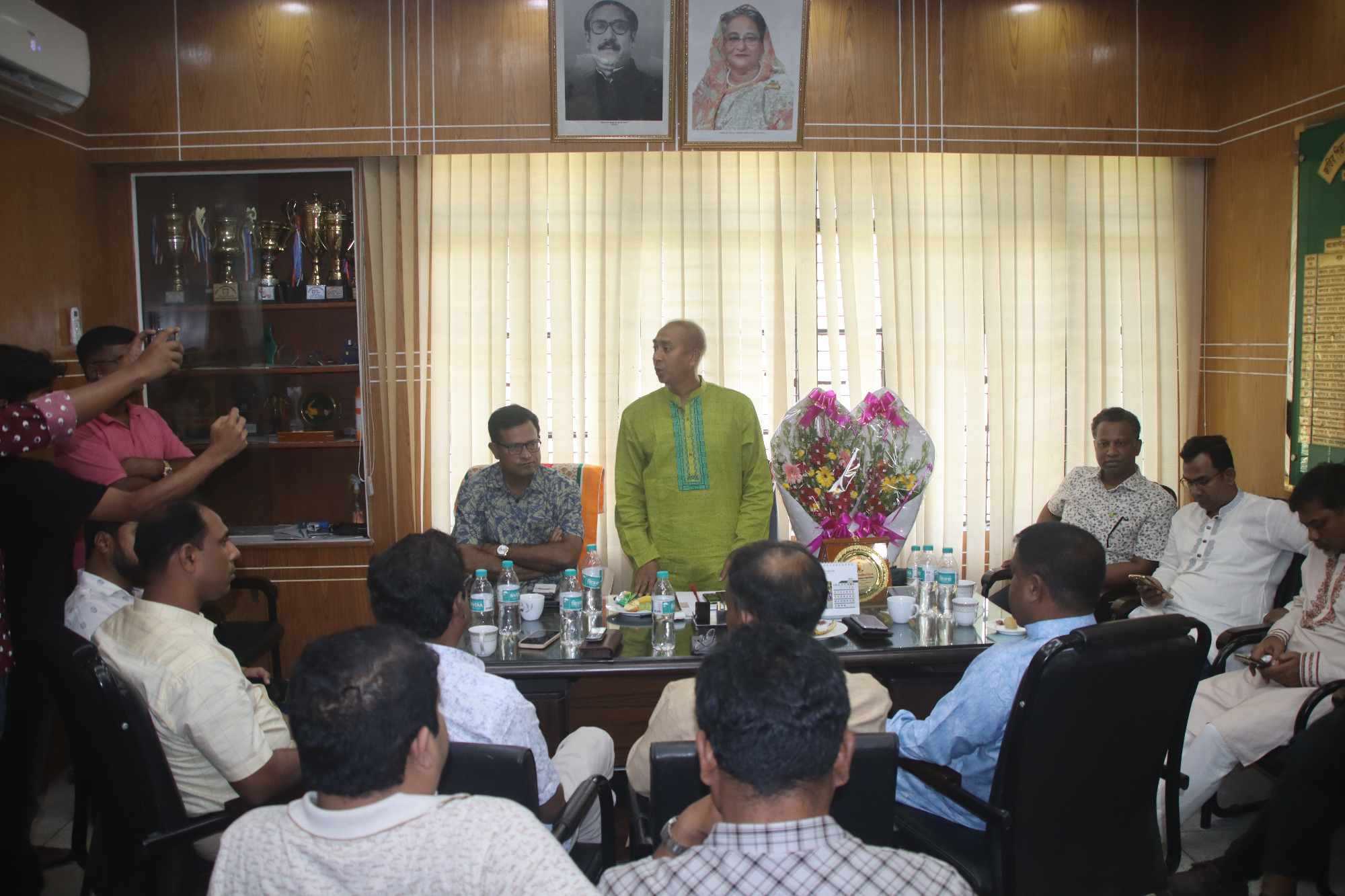 ইবির বঙ্গবন্ধু হলের নতুন প্রভোস্টের দায়িত্বগ্রহণ