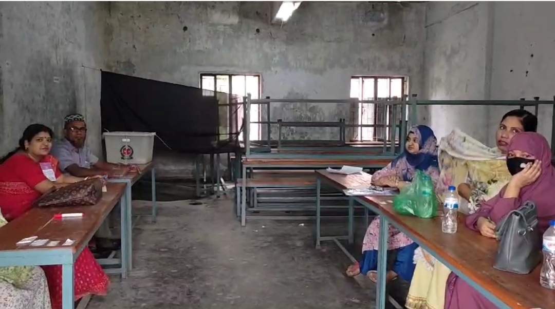 ফরিদপুরের ৩ উপজেলায় চলছে ভোট গ্রহন