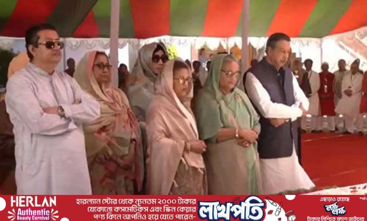 টুঙ্গিপাড়ায় বঙ্গবন্ধুর সমাধিতে প্রধানমন্ত্রীর শ্রদ্ধা