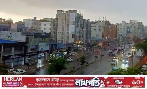 সকালেই যেন সন্ধ্যার আঁধার, কালবৈশাখী ঝড়