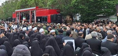 ইরানি প্রেসিডেন্টের প্রথম জানাজা: হাজারো মানুষের ঢল