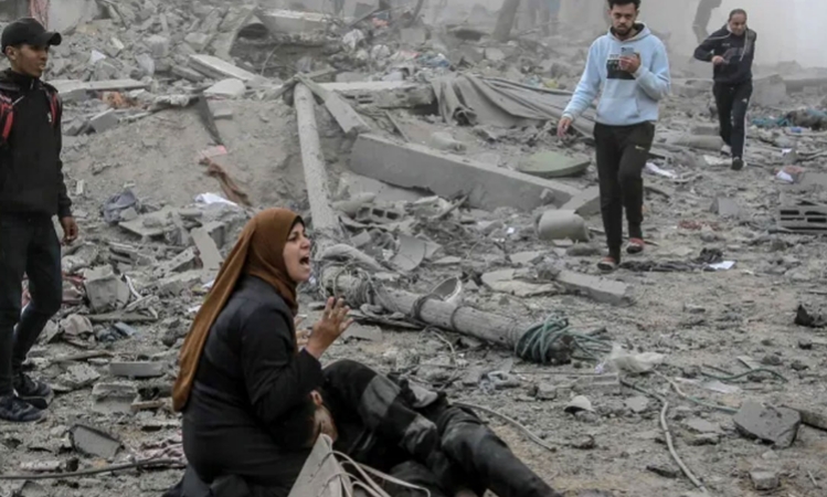 গাজায় ইসরায়েলি বর্বরতায় নিহত আরও অর্ধশতাধিক