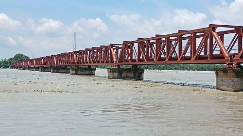বৃষ্টিপাত ও উজানের ঢলে বাড়ছে তিস্তার পানি, নদীপাড়ে আতঙ্ক