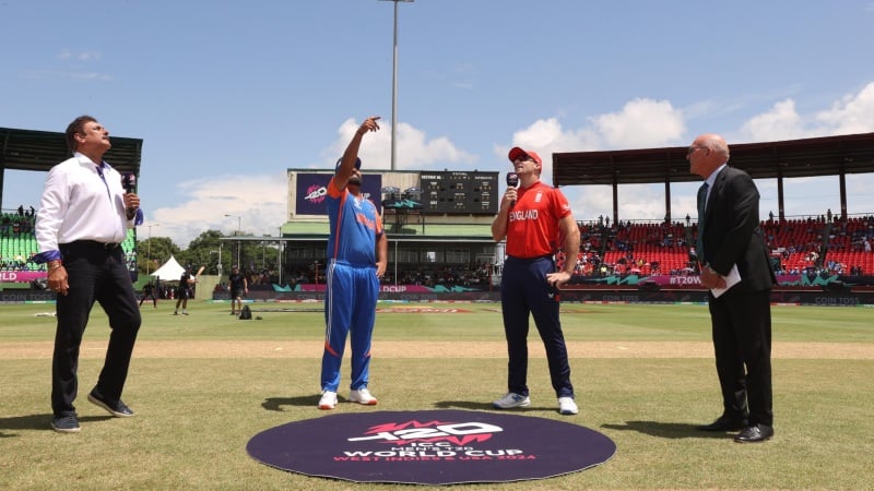 টস জিতে ভারতকে ব্যাটিংয়ে পাঠালো ইংল্যান্ড