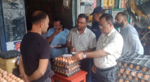 ফরিদপুরে ‌ ২ প্রতিষ্ঠানকে ভোক্তা অধিকারের জরিমানা