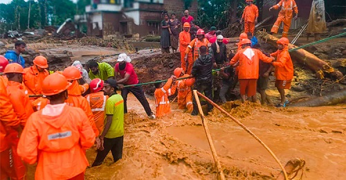 কেরালায় ভয়াবহ ভূমিধস, নিহত ২৪ ও আটকা শতাধিক