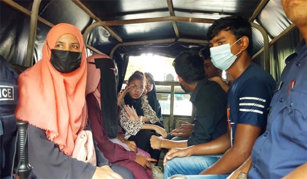 ঢাকায় ৪২ এইচএসসি পরীক্ষার্থীর জামিন