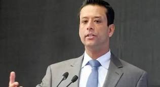 গণতন্ত্র পুনঃপ্রতিষ্ঠিত হলেই দেশে ফিরবেন শেখ হাসিনা