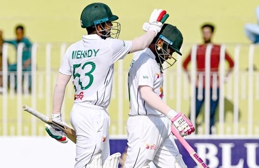 বাংলাদেশ অলআউট ৫৬৫ রানে,  লিড ১১৭ রানের