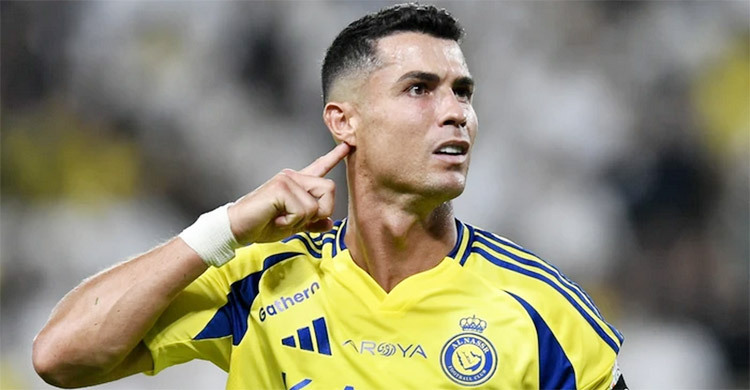 ১০০০ গোল করে থামবেন রোনালদো