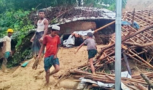 কক্সবাজারে দুই স্থানে পাহাড় ধস, মৃত্যু ৬