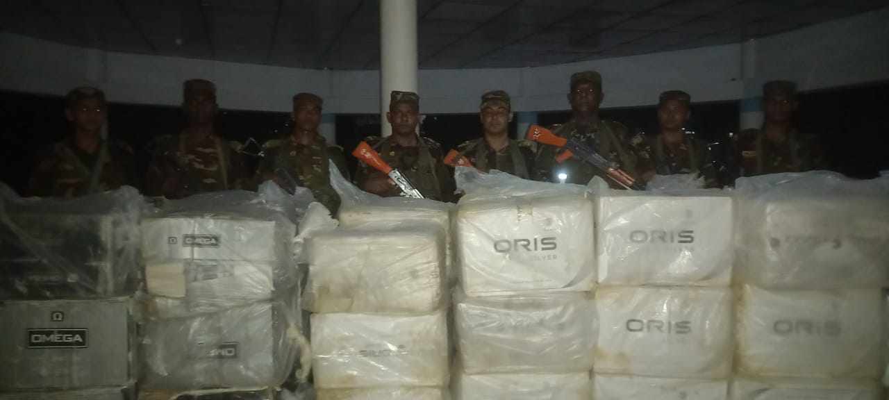 কাপ্তাইয়ে নৌকায় মিলল অবৈধ বিদেশি সিগারেট